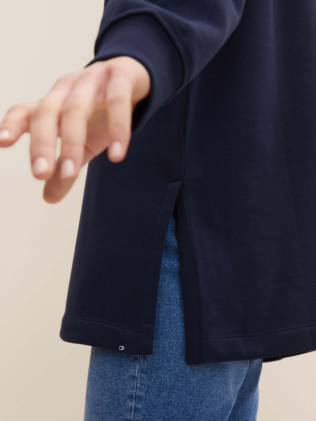 MBRC@TOMTAILOR - LONG SWEATSHIRT - WOMEN - CUFF VIEW