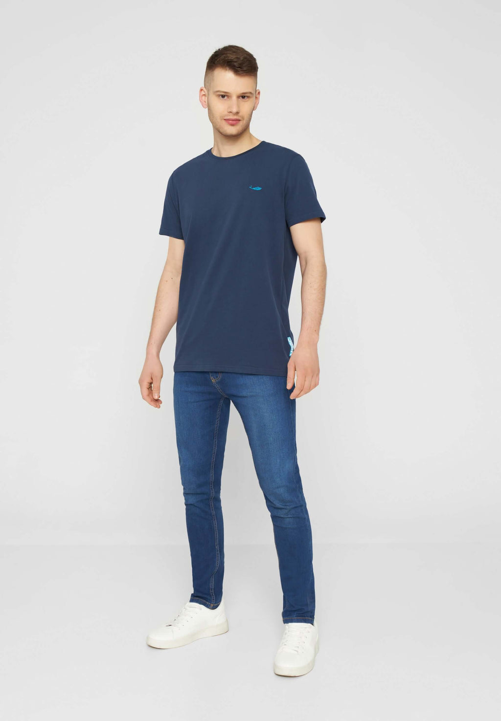 MBRC MEN BLUE T-SHIRT "LIGHT BLUE LOGO" - FULL-BODY VIEW