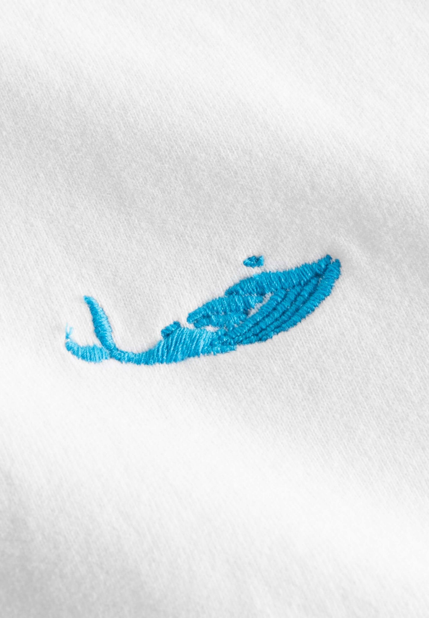 MBRC MEN SUSTAINABLE WHITE T-SHIRT "LIGHT BLUE LOGO" - WHALE