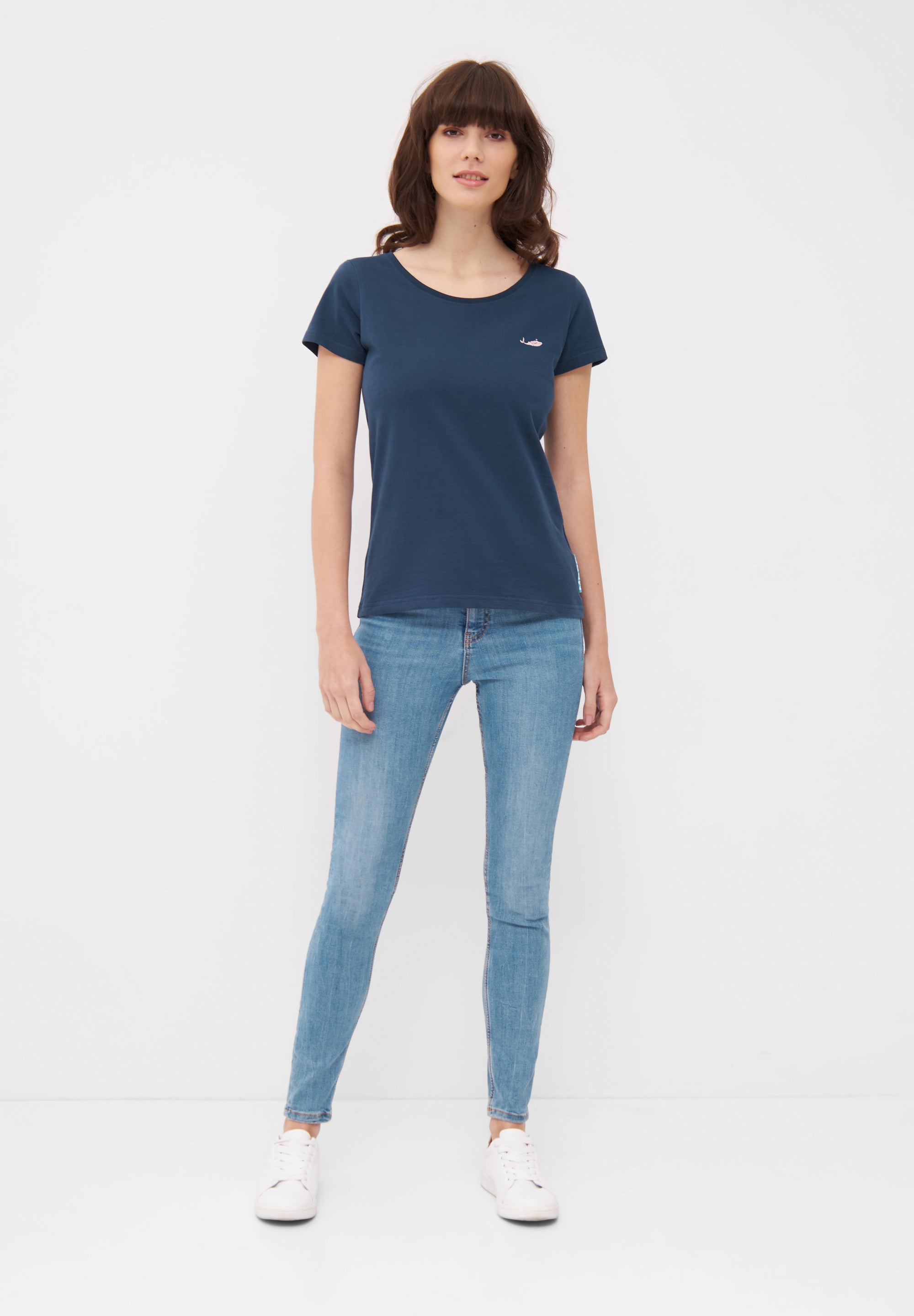 MBRC WOMEN BLUE ROUND NECK T-SHIRT "PINK LOGO" - FULL-BODY VIEW