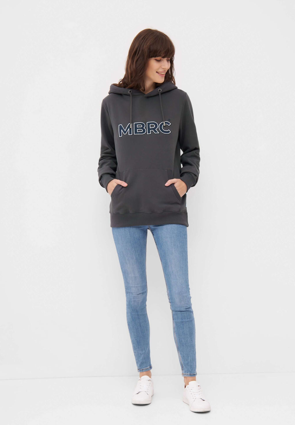 MBRC UNISEX OCEAN HOODIE - FULL-BODY VIEW WOMAN