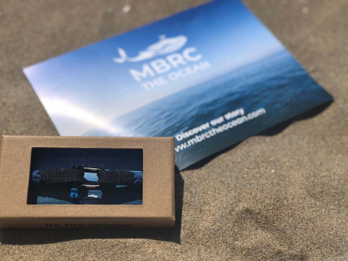 MBRC HUMPBACK OCEAN BRACELET "GREY BLUE" SZENE