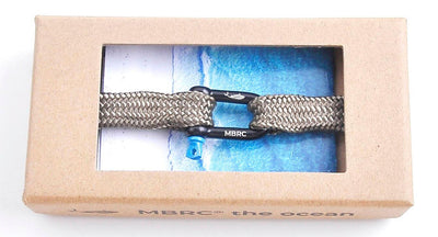 MBRC HUMPBACK BOTTLE BRACELET "SUPER SURFER" PACKAGING