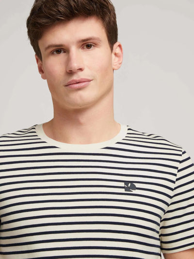 MBRC@TOMTAILOR - MEN STRIPED T-SHIRT - DETAIL VIEW